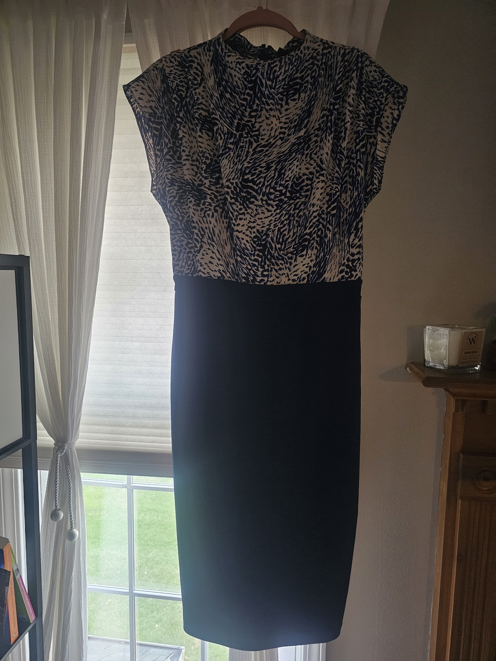 Express Two-Tone Midi Dress - Navy & Cream Pattern